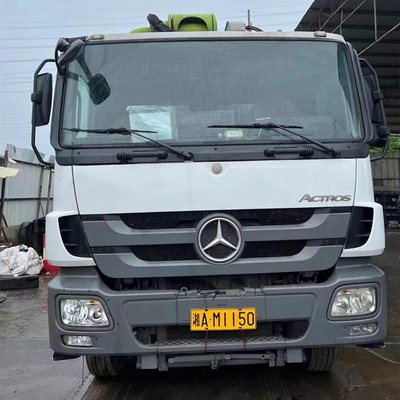 A bomba concreta usada hidráulica do caminhão de Zoomlion fechou o laço 600 litros