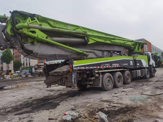 O caminhão da bomba concreta de Putzmeister da segunda mão usou 62 medidores 600 litros